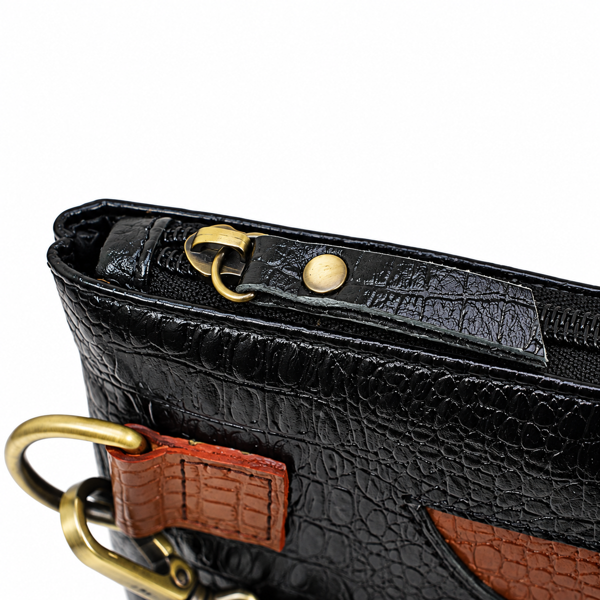 The Camden Croc-Textured Wristlet Clutch – Black & Tan